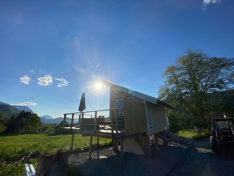 Minihus Med Drommeutsikt Til Sunnmorsalpene Daire Aure  Dış mekan fotoğraf