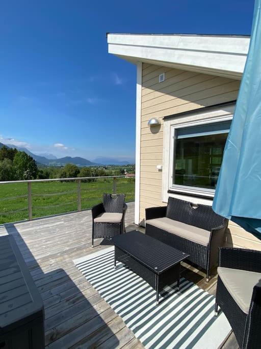 Minihus Med Drommeutsikt Til Sunnmorsalpene Daire Aure  Dış mekan fotoğraf