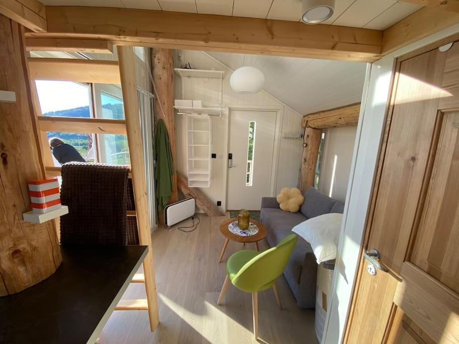 Minihus Med Drommeutsikt Til Sunnmorsalpene Daire Aure  Dış mekan fotoğraf