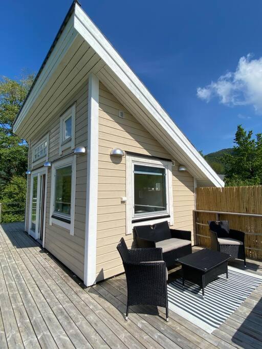 Minihus Med Drommeutsikt Til Sunnmorsalpene Daire Aure  Dış mekan fotoğraf