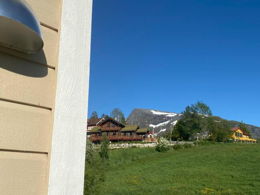 Minihus Med Drommeutsikt Til Sunnmorsalpene Daire Aure  Dış mekan fotoğraf